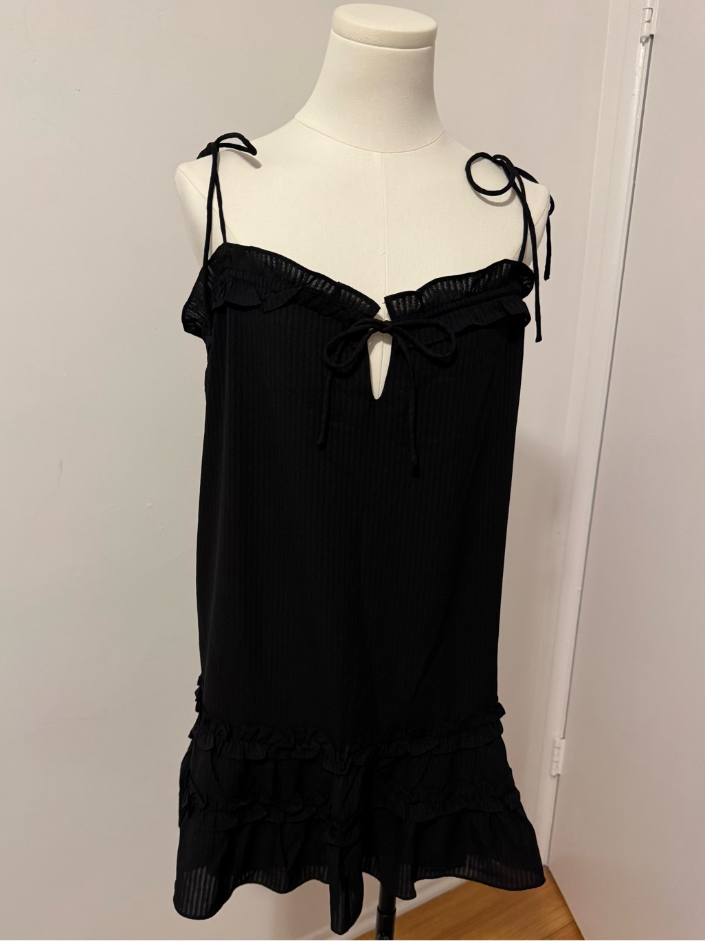 Nwt Tularosa Black Ruffle Midi Dress Medium